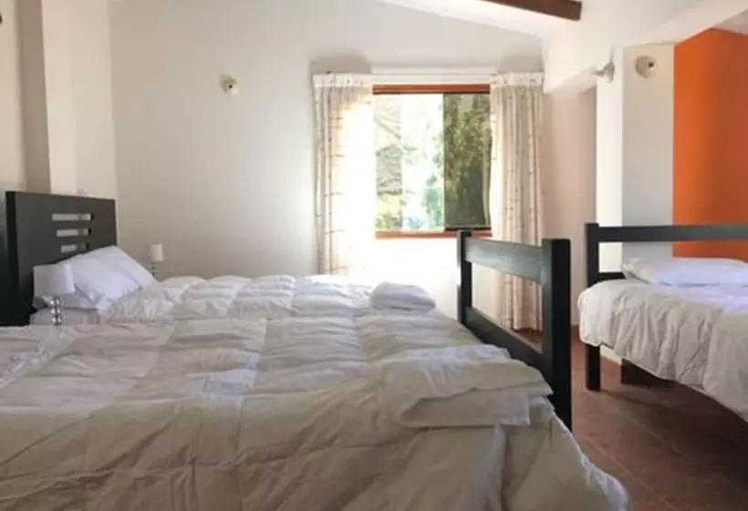 پانسیون Pakareq Tampu Guest House
