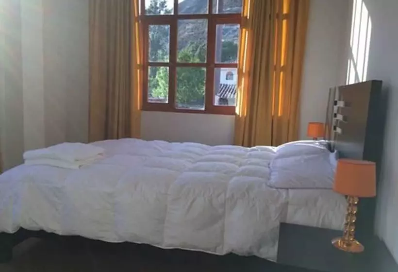 پانسیون Pakareq Tampu Guest House