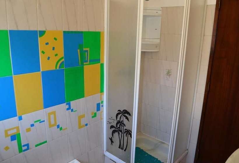 Pi Guest House   Hostel