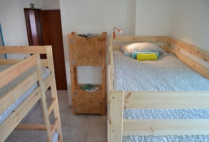 Pi Guest House   Hostel