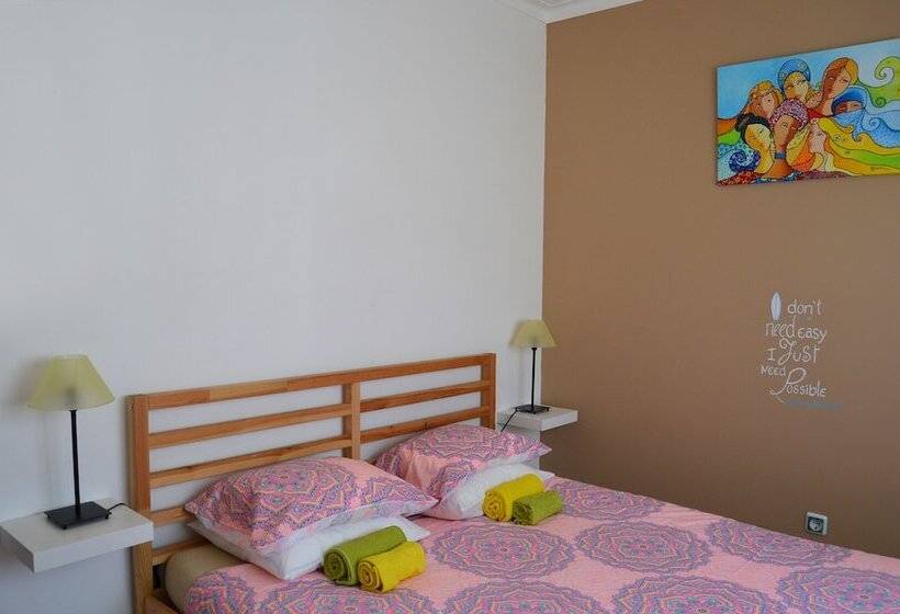 Pi Guest House   Hostel