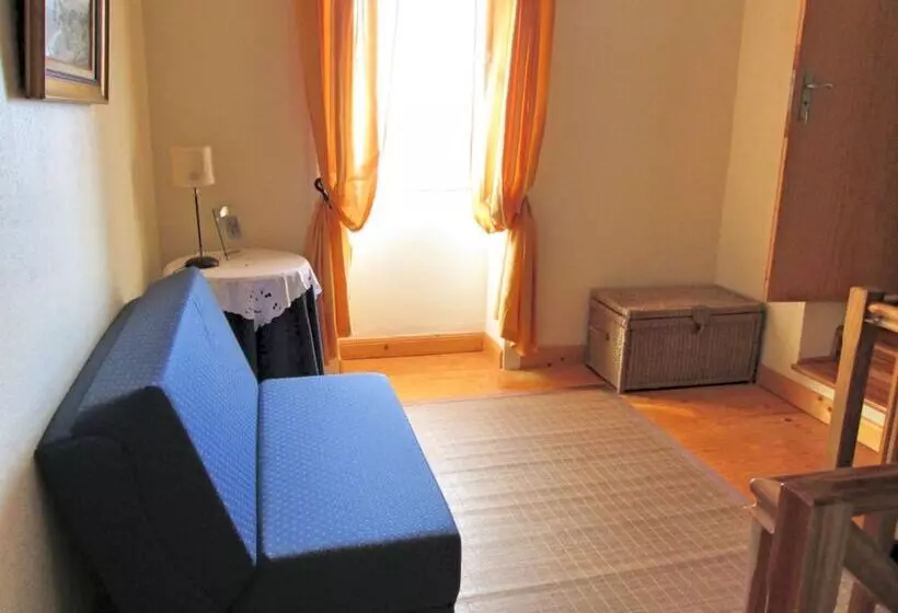 Ourmadeira   Stonecliff Cottage, Countryside Retreat