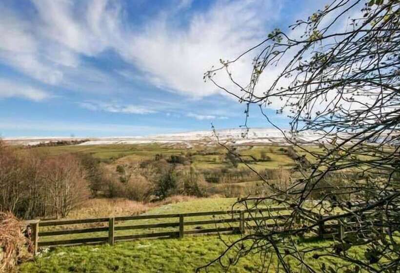 Deerclose West Farmhouse