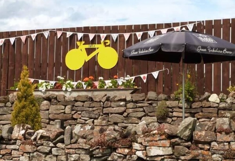 Deerclose West Farmhouse