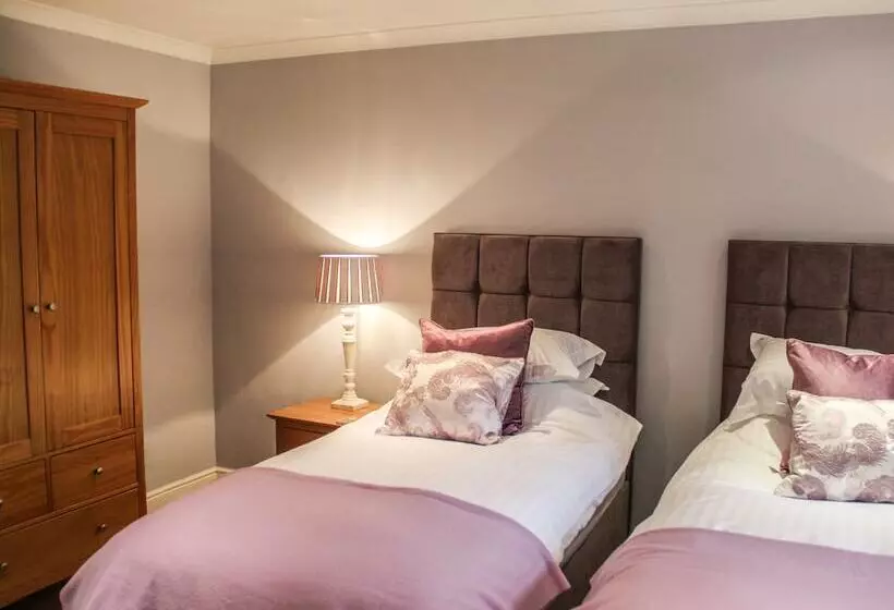 Geltsdale Garden Apartment