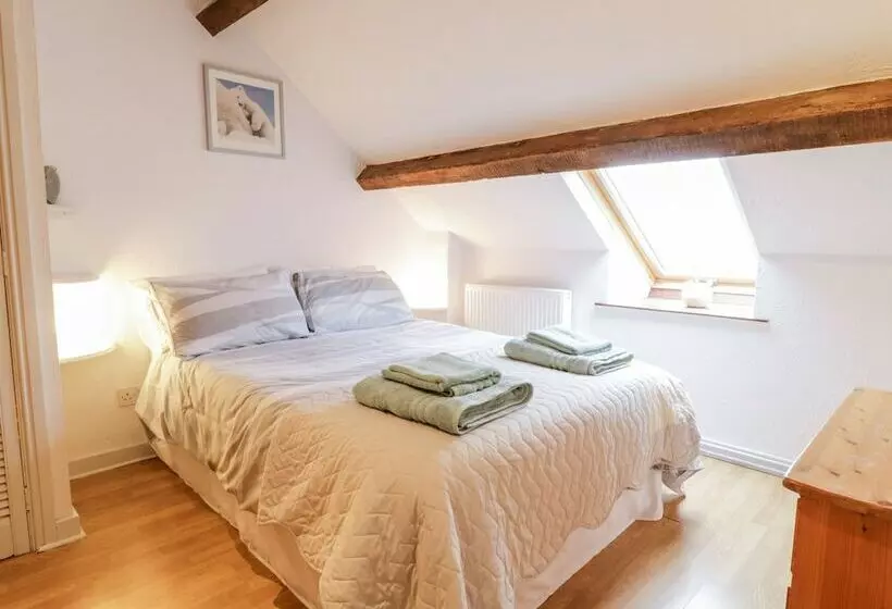 Hen Ysgubor Cottage