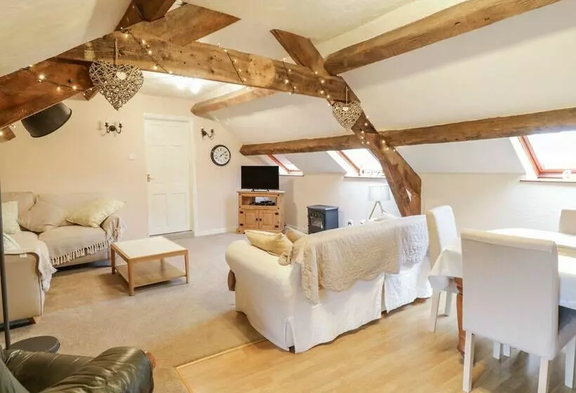 Hen Ysgubor Cottage