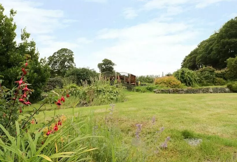 Hen Ysgubor Cottage
