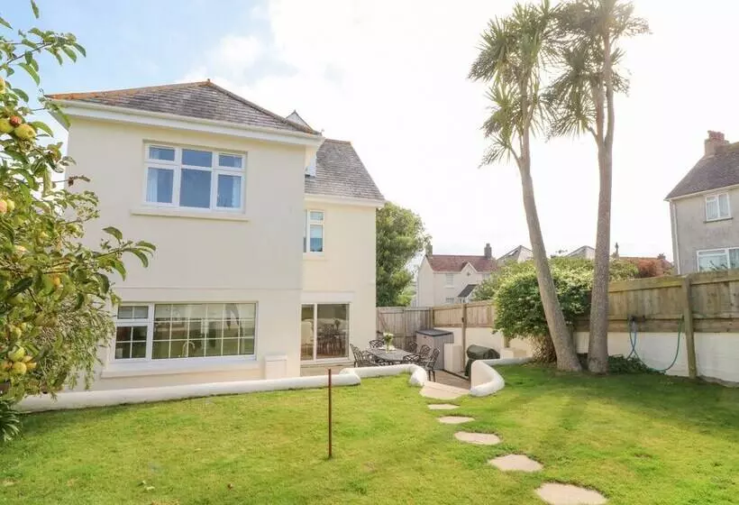 Marine Cottage