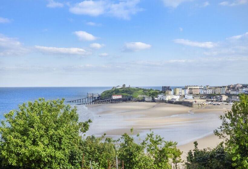 South Beach At The Hideaway