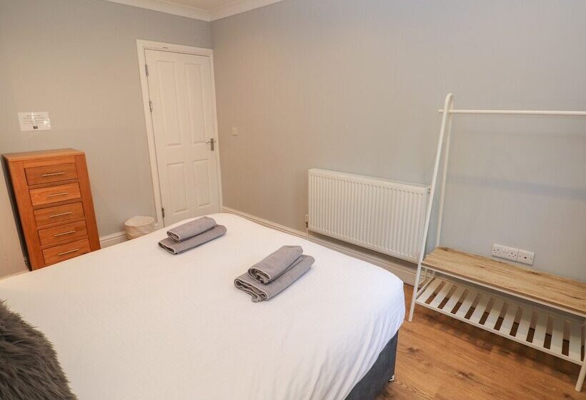 South Beach At The Hideaway