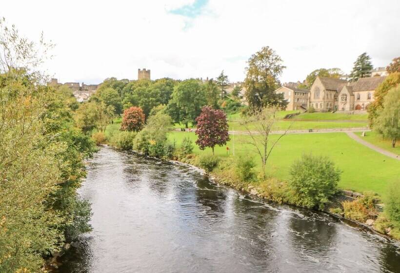 The Byre, Sedbury Park Farm