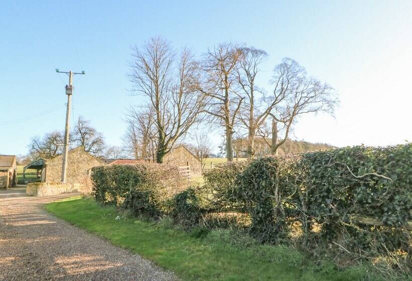 The Byre, Sedbury Park Farm