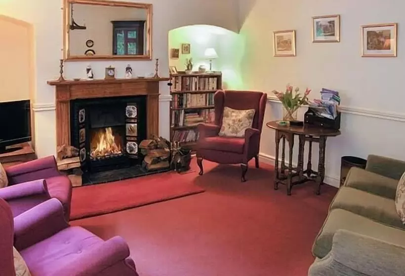 Aqueduct Cottage