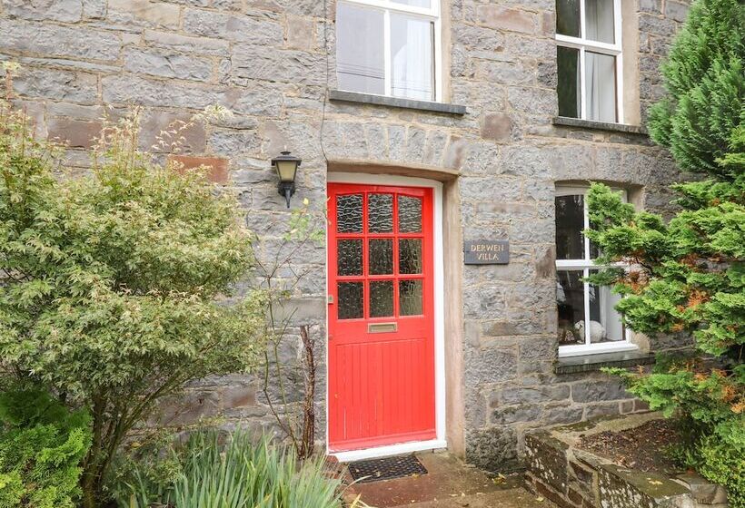Derwen Villa