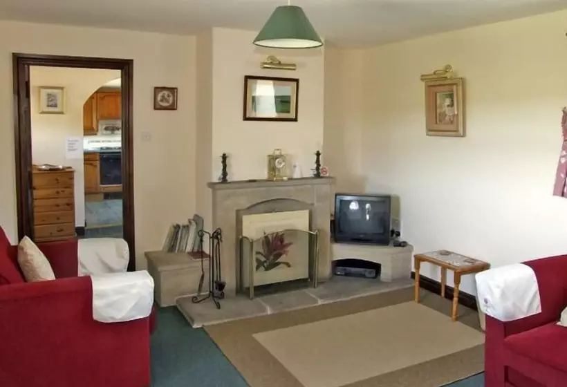 Downsdale Cottage