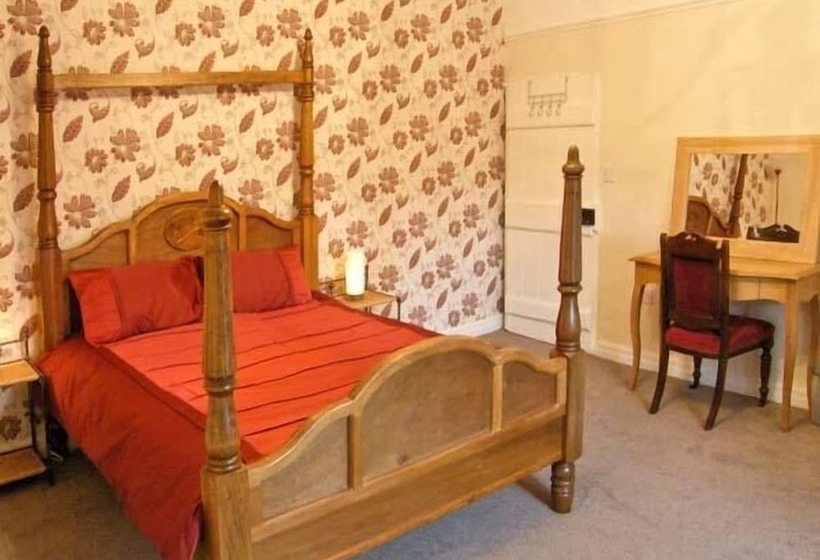 Hendre Aled Farmhouse