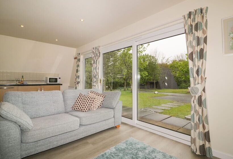 Lodge 22, Bodmin Holiday Park, Cornwall