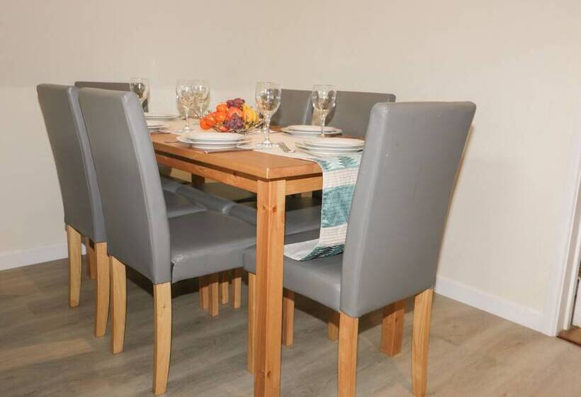 Lodge 22, Bodmin Holiday Park, Cornwall