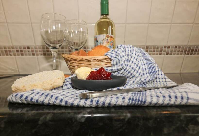 Lodge 22, Bodmin Holiday Park, Cornwall