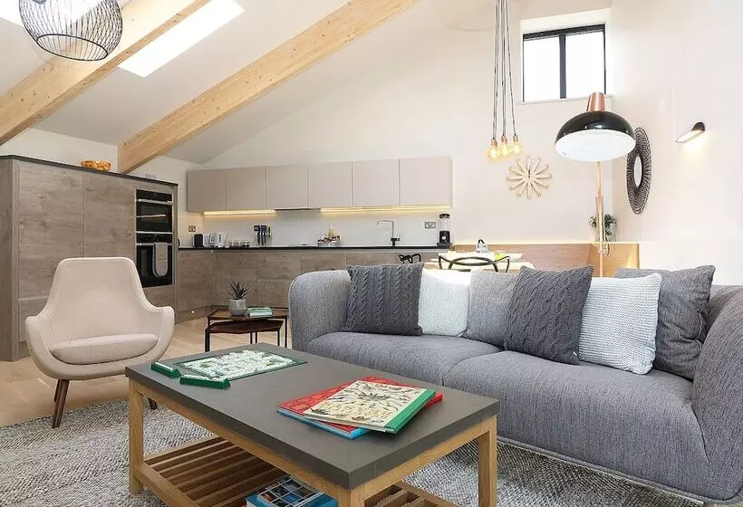 Long House, Boskensoe Barns