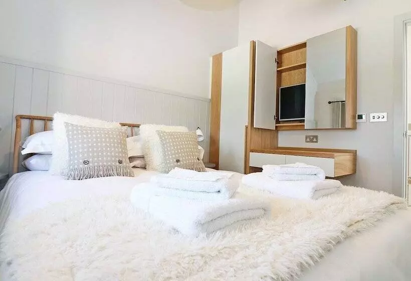 Long House, Boskensoe Barns