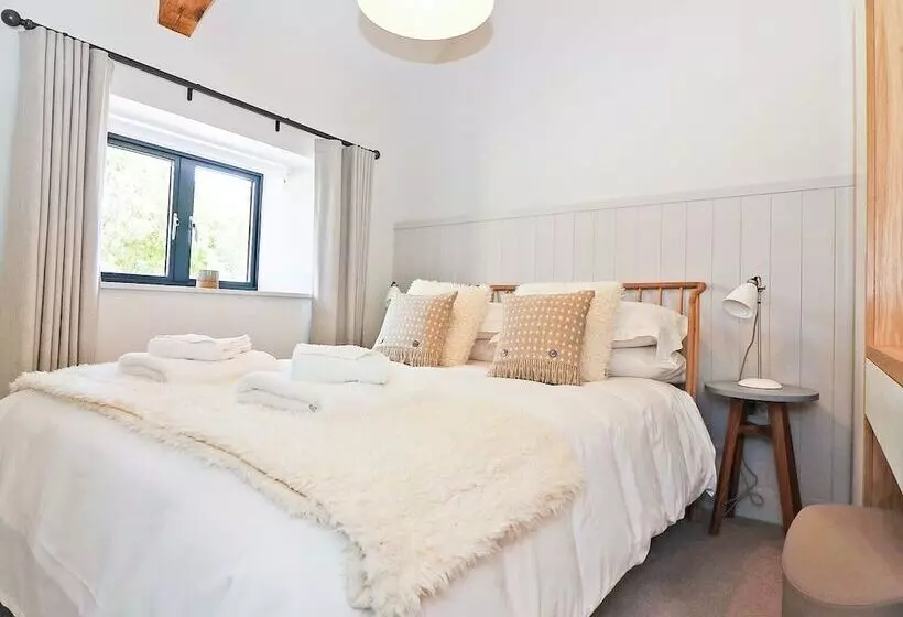 Long House, Boskensoe Barns