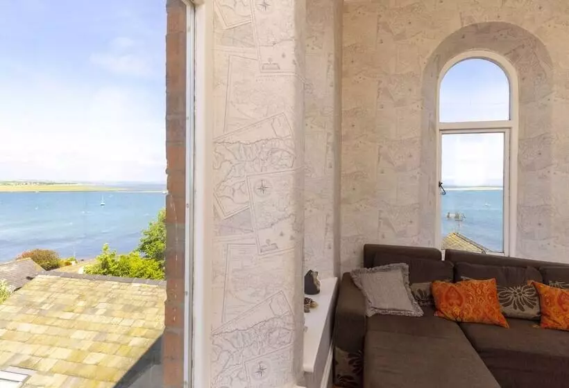 Roa Island House
