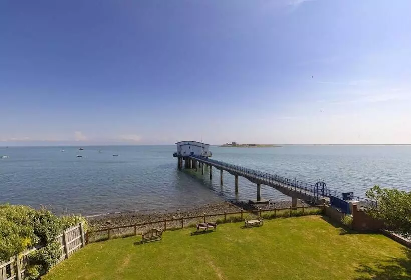 Roa Island House