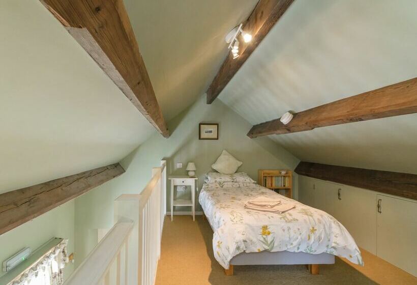 The Byre At High Watch