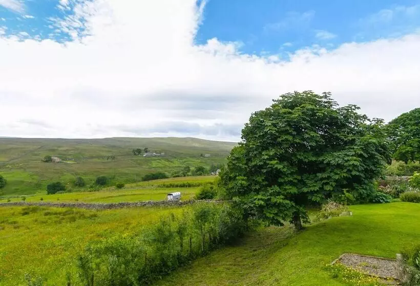The Byre At High Watch