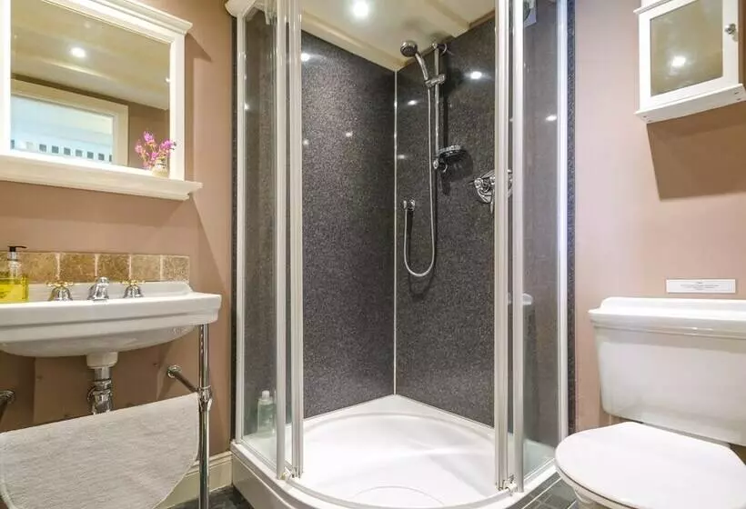 The Byre At High Watch