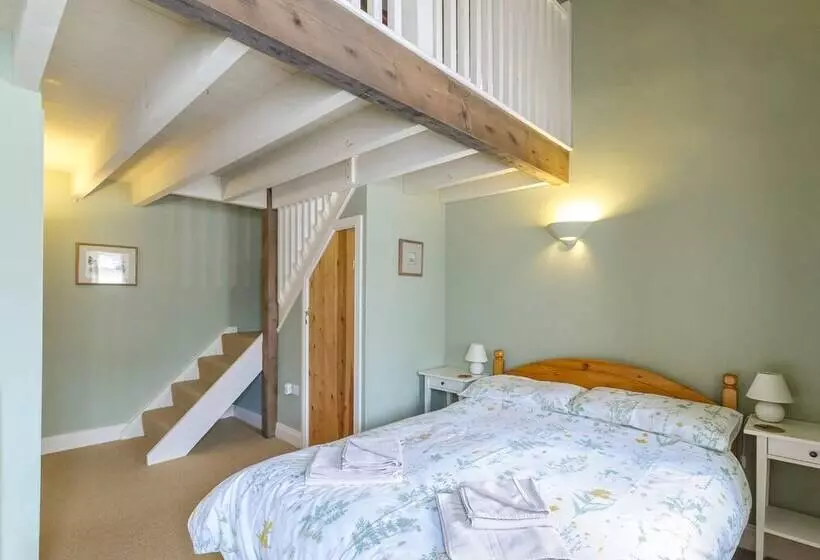 The Byre At High Watch