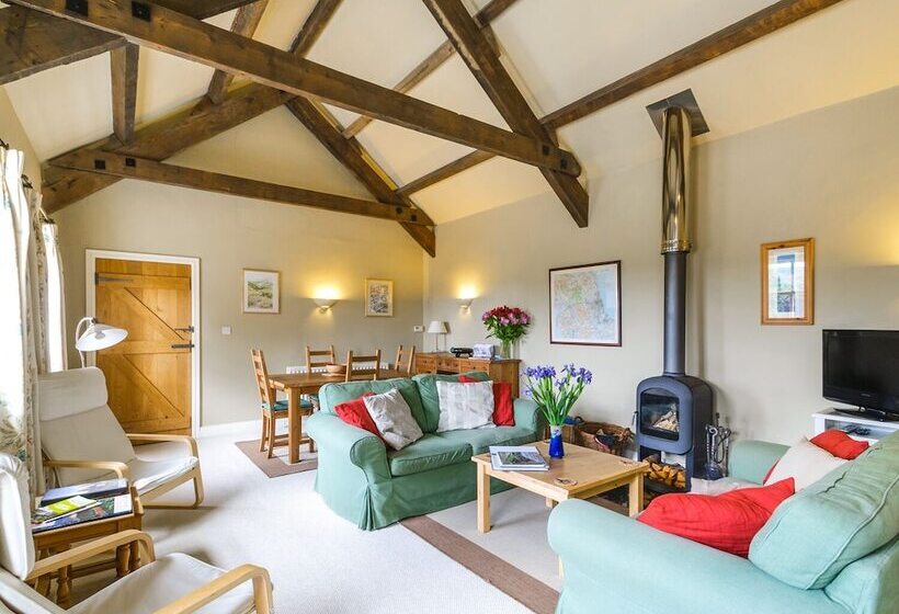 The Byre At High Watch