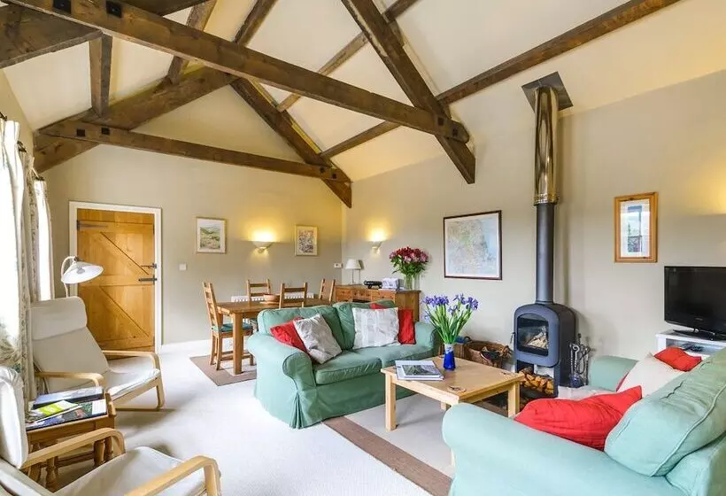 The Byre At High Watch