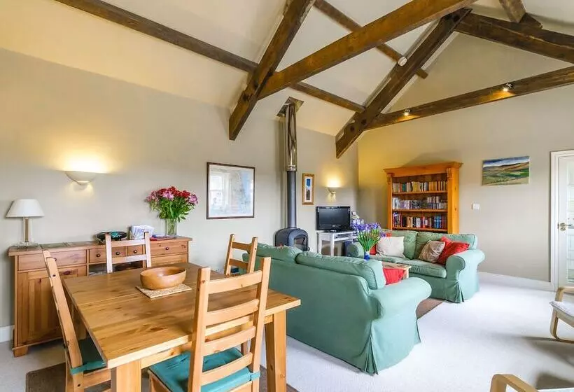 The Byre At High Watch