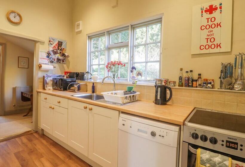 The Garden Flat At Holbecks House