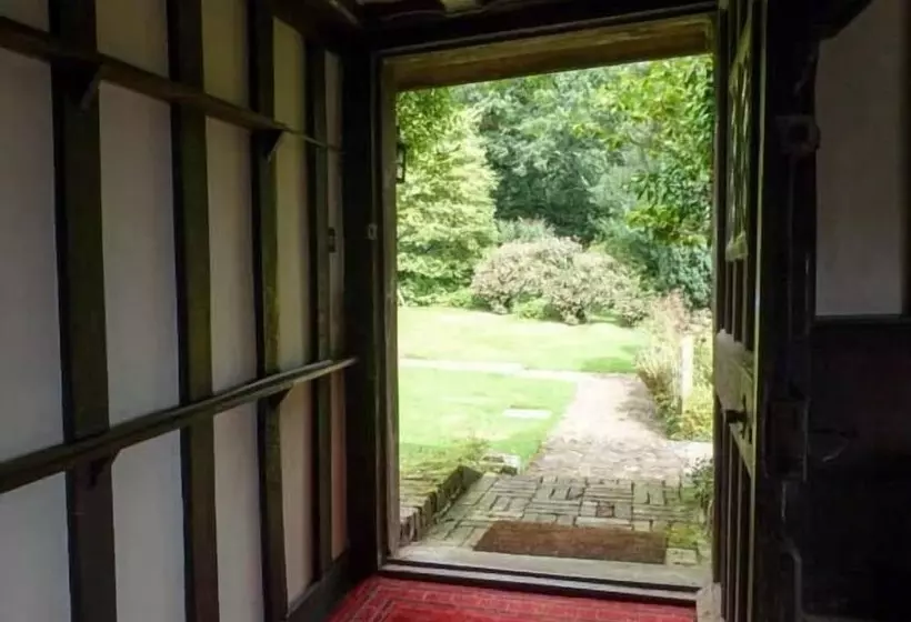 Tudor Wing