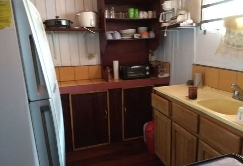 Общежитие Hostal Villas San Miguel