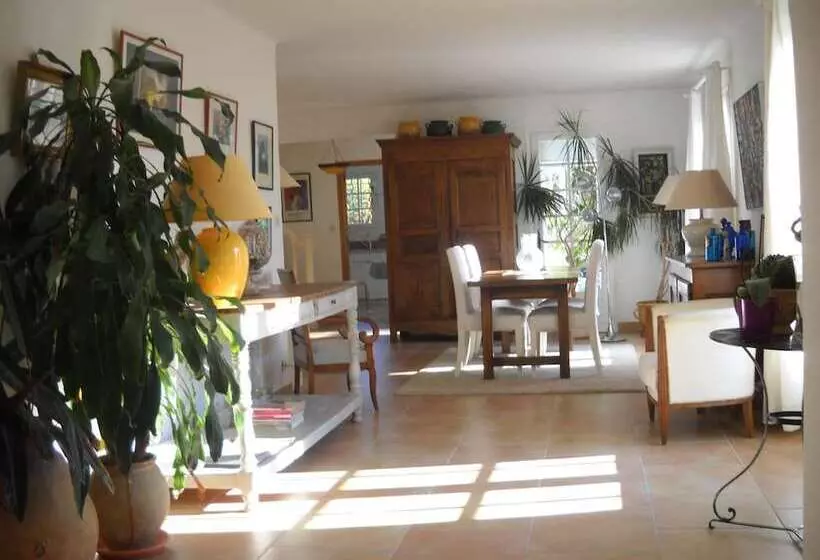 Aamiaismajoitus (B&B) Chambres D Hôtes De Vérédème