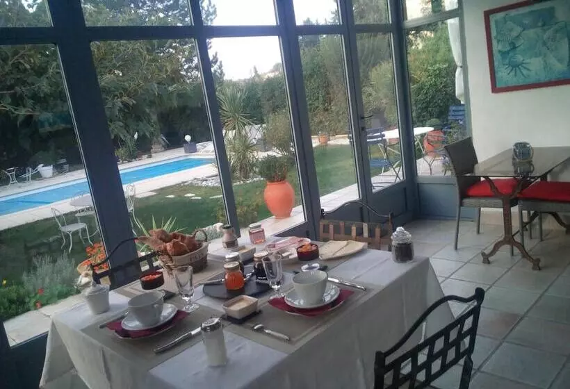 Aamiaismajoitus (B&B) Chambres D Hôtes De Vérédème