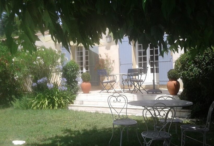 مبيت وإفطار Chambres D Hôtes De Vérédème