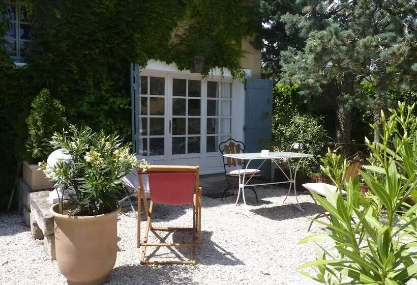 Aamiaismajoitus (B&B) Chambres D Hôtes De Vérédème