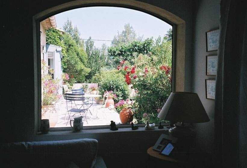 مبيت وإفطار Chambres D Hôtes De Vérédème