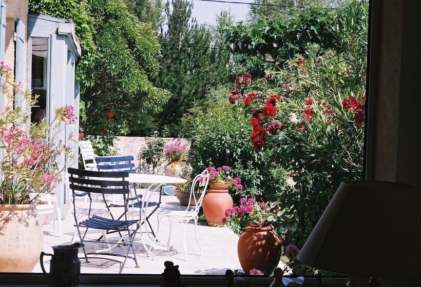 مبيت وإفطار Chambres D Hôtes De Vérédème