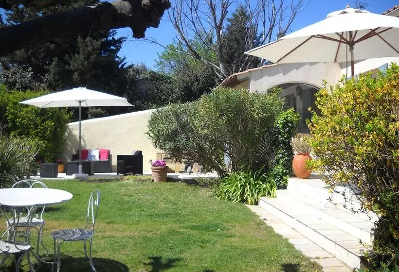 Aamiaismajoitus (B&B) Chambres D Hôtes De Vérédème