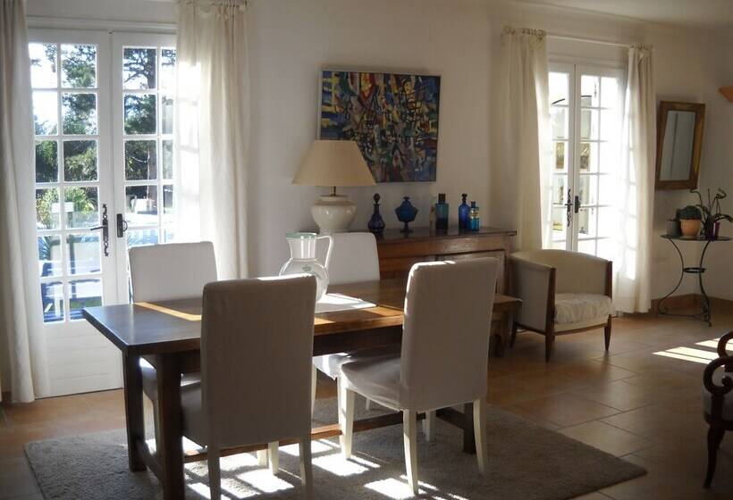 مبيت وإفطار Chambres D Hôtes De Vérédème