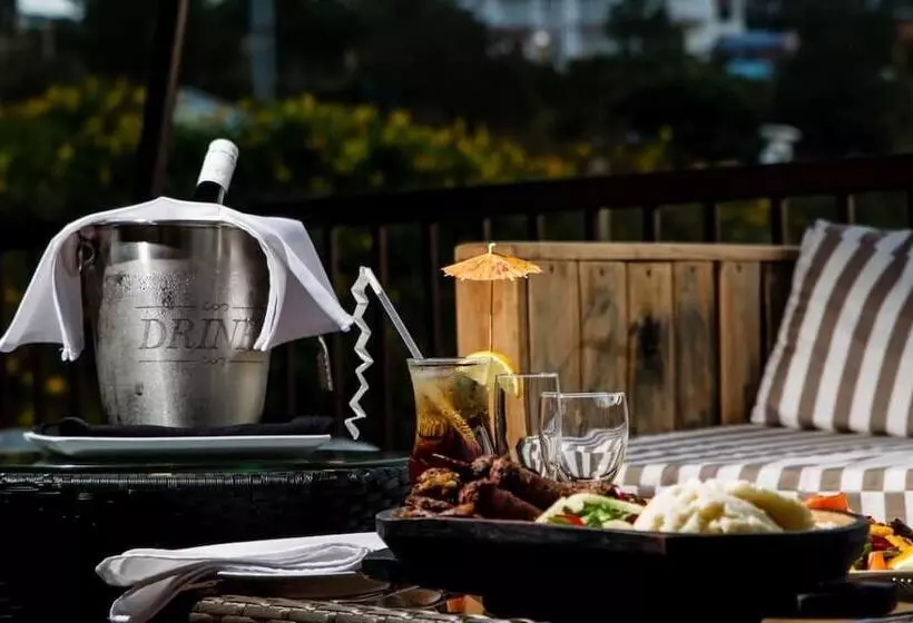 تختخواب و صبحانه Emfuleni Lifestyle