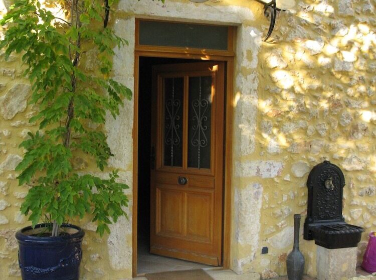 ベッドアンドブレックファースト Gîte Des Figourières