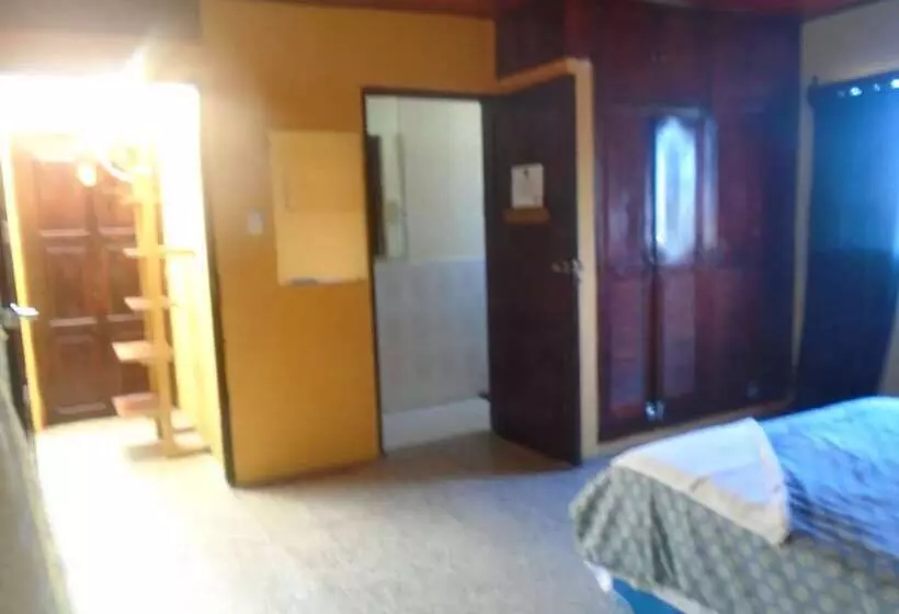 Cardenas Hostal